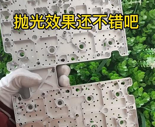 1677563843198605.jpg CNC机加工铝件去毛刺去刀纹效果